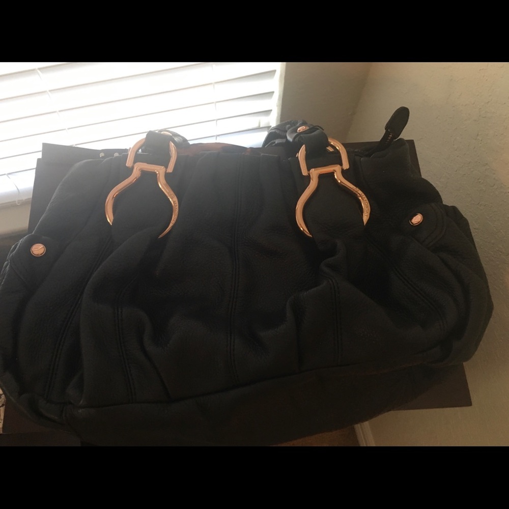 B Makowsky black leather rose gold bag